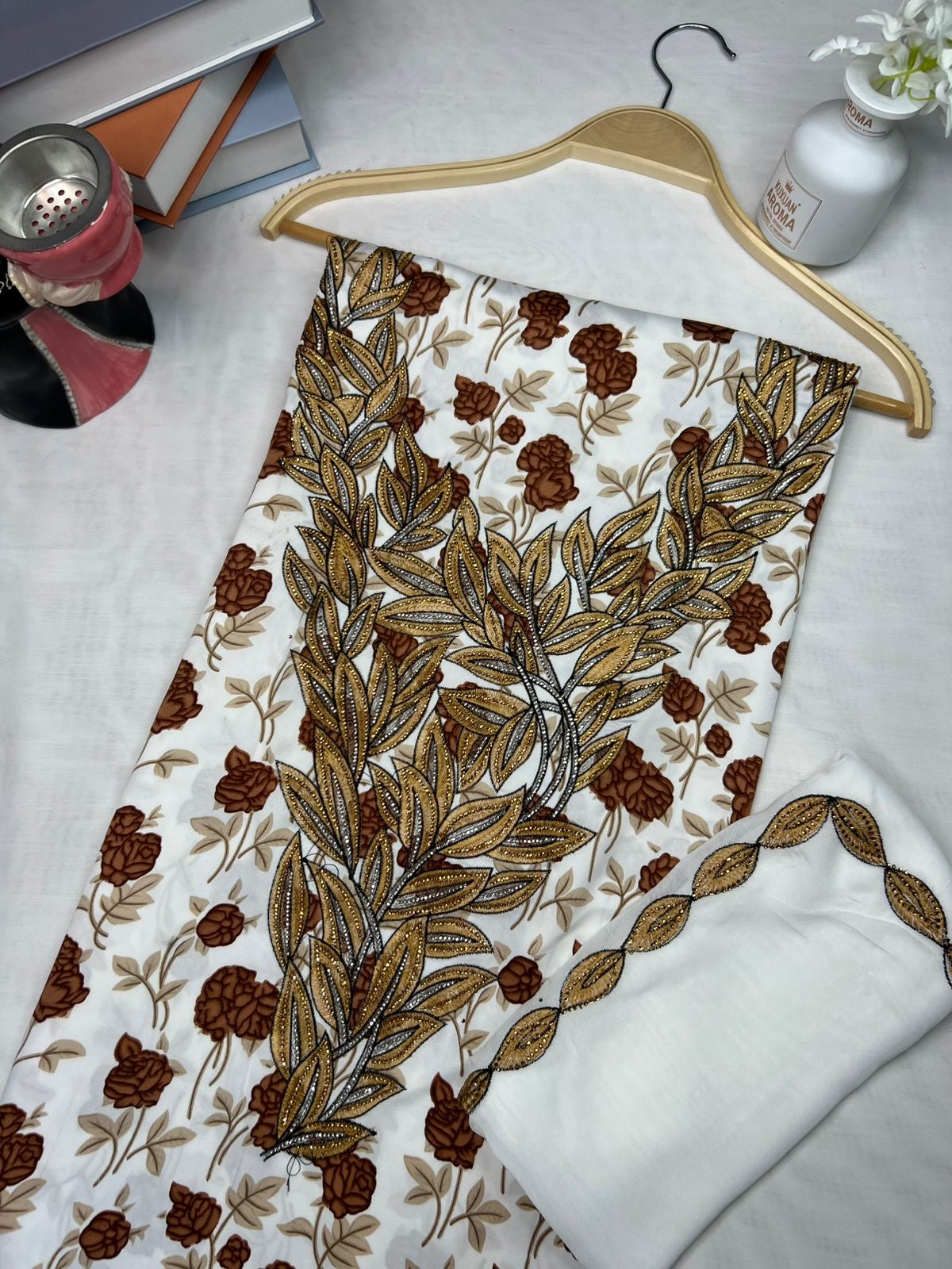 Makhwir Floral