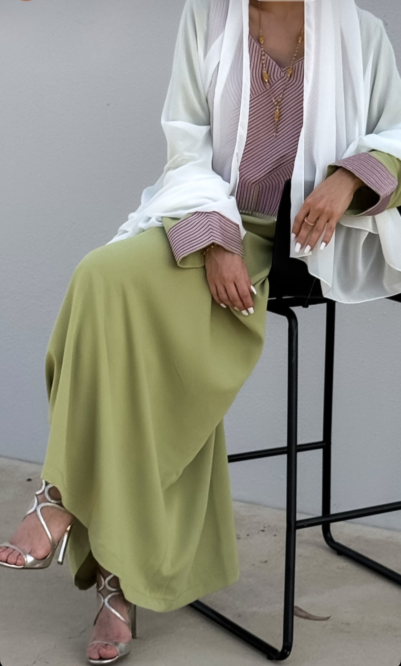 Embroidered Green Makhwir