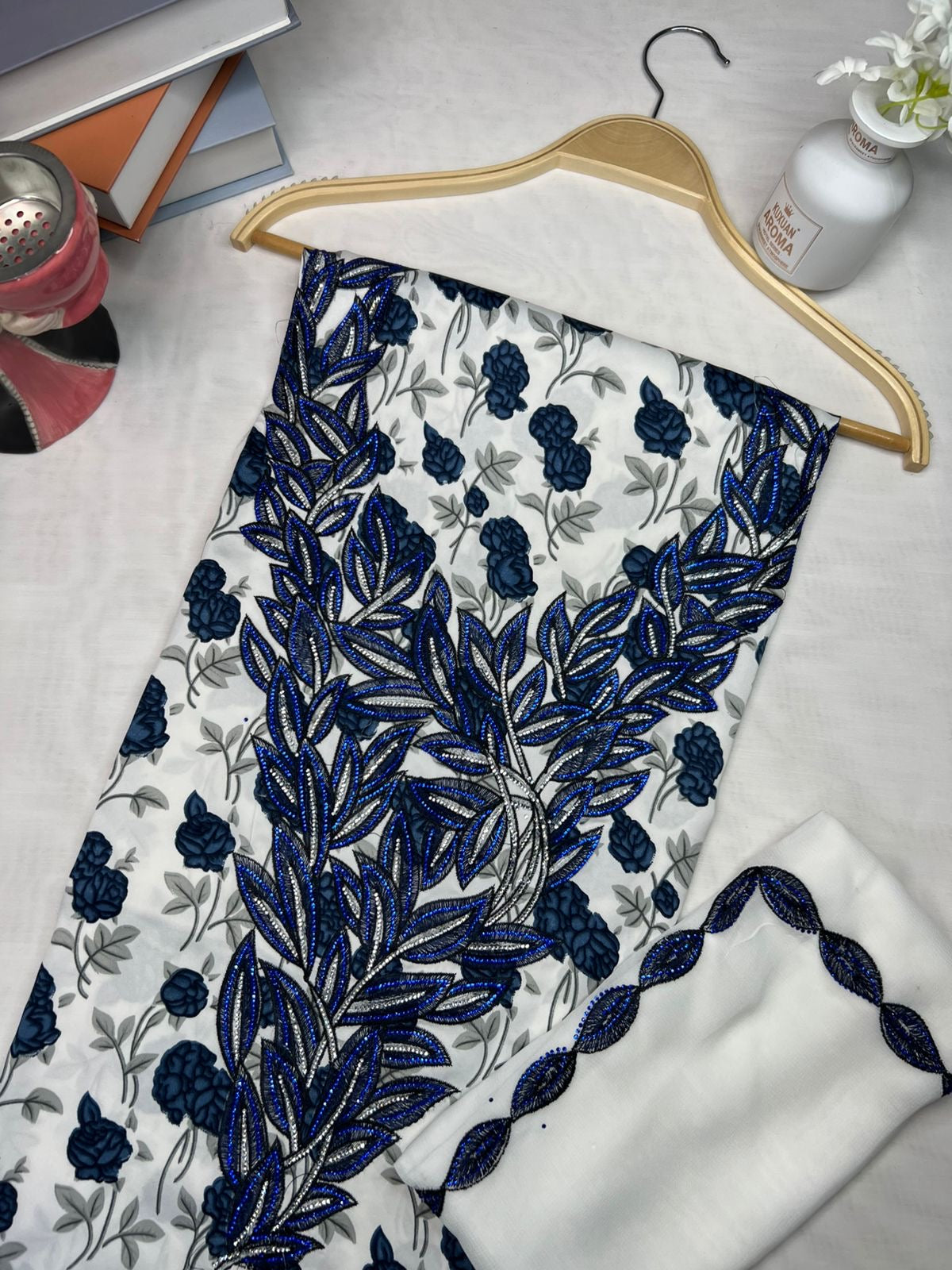 Makhwir Floral