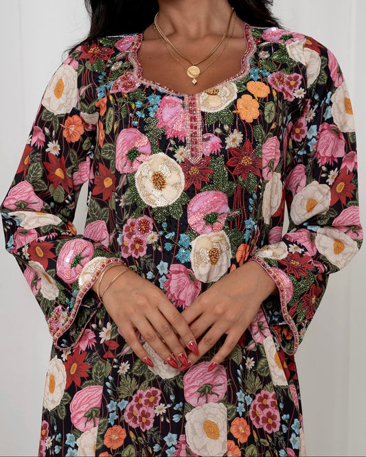 Silk Floral Handwork Makhwir
